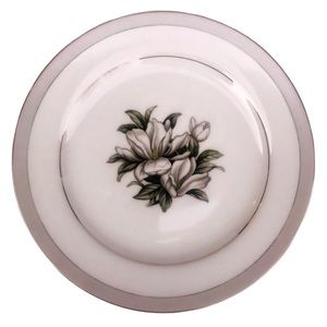Wentworth Fine China Yolanda Japanese Lily Plate 1